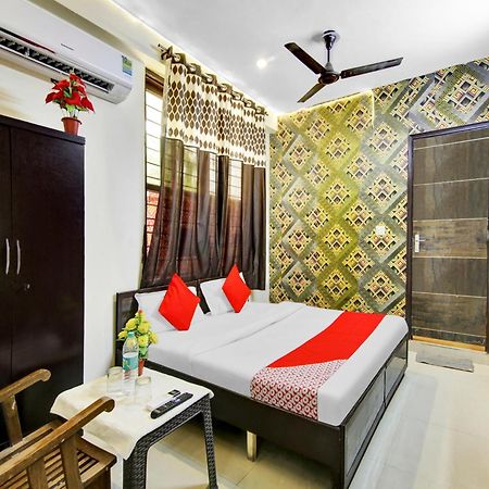 Hotel O Kailash Inn Új-Delhi Kültér fotó