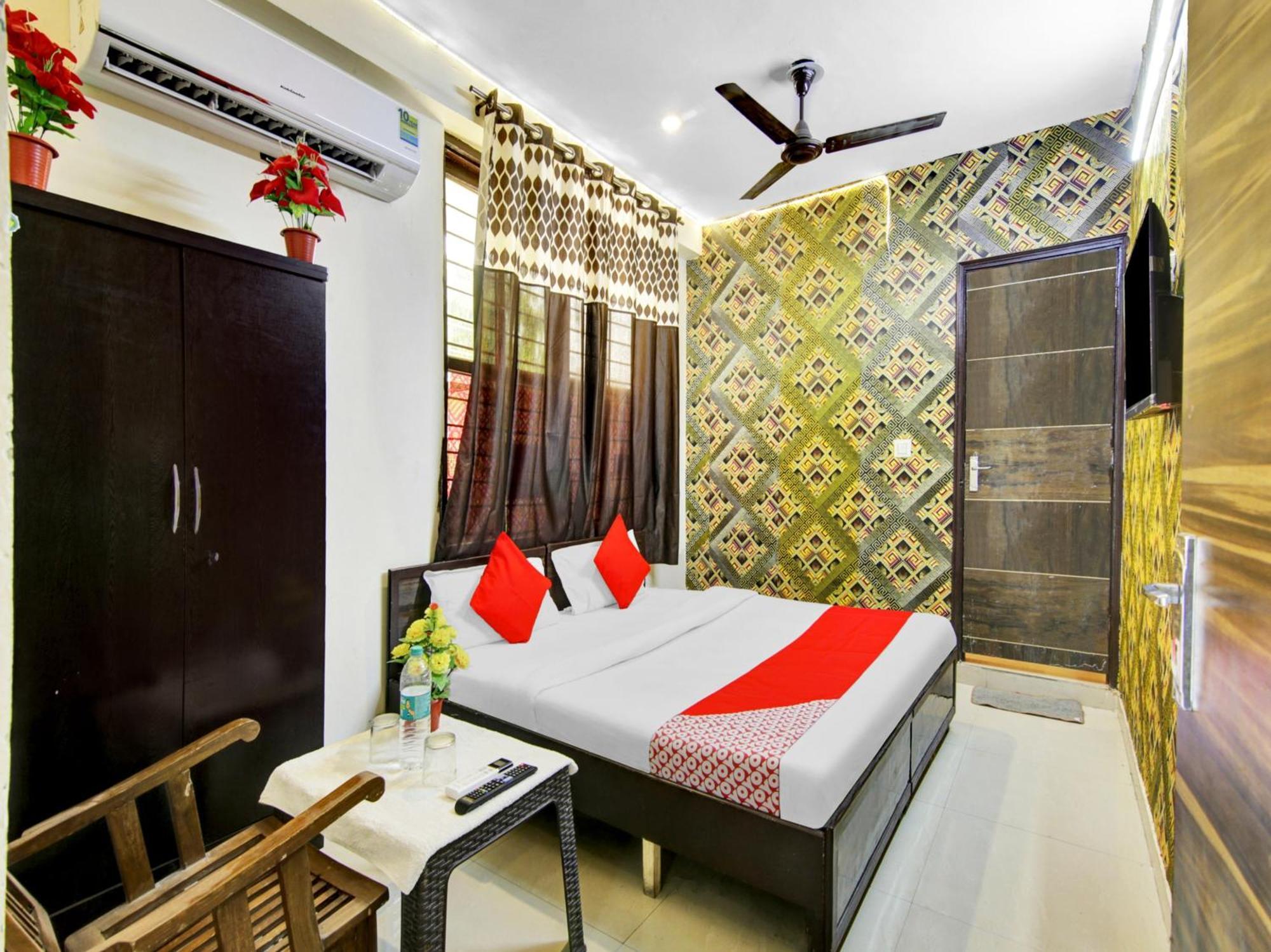 Hotel O Kailash Inn Új-Delhi Kültér fotó