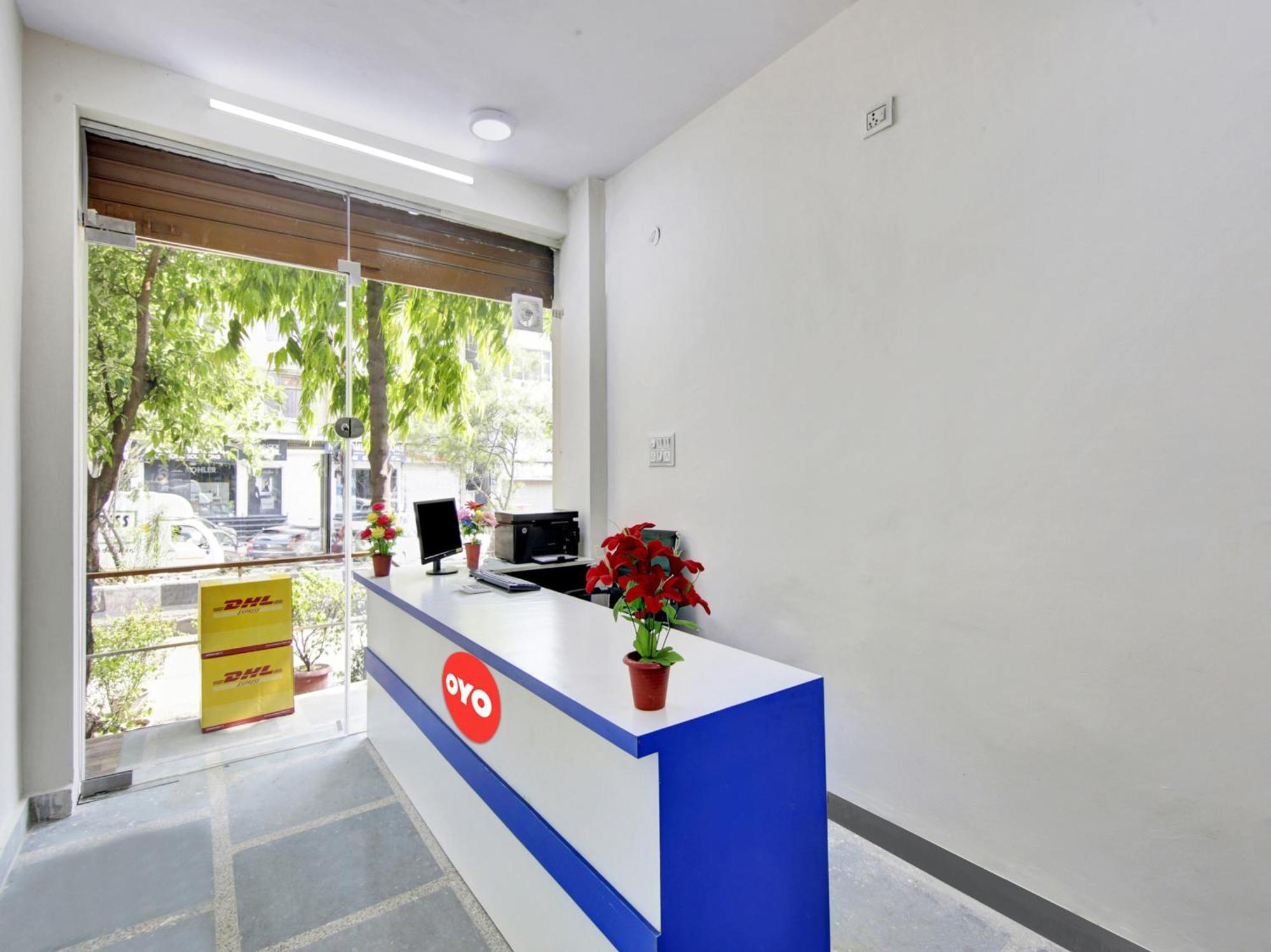 Hotel O Kailash Inn Új-Delhi Kültér fotó